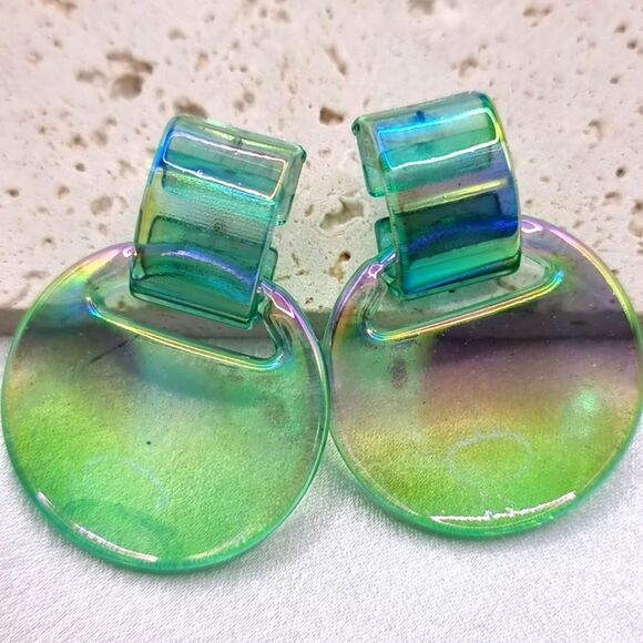 New FREE PEOPLE irradescent cute fun circle ombre earrings - Picture 4 of 8